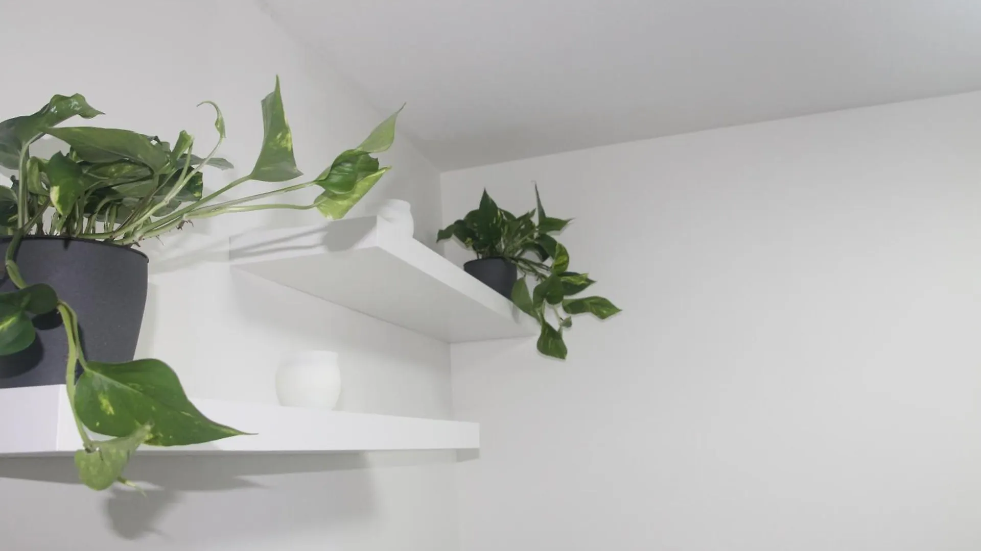 דירה Fully Furnished Room For Rent In Märsta